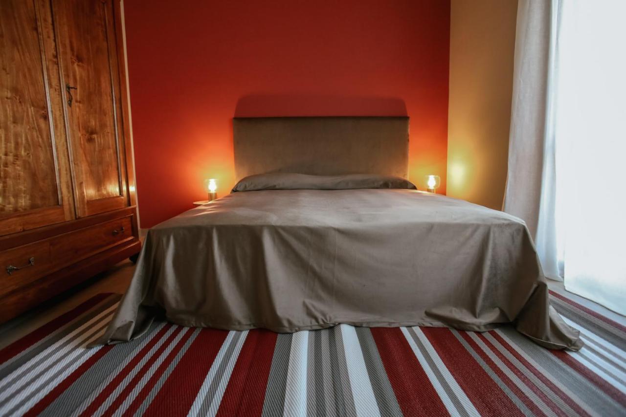Bed and Breakfast Ca'Du Lin - Jacuzzi Cisterna d'Asti Екстер'єр фото